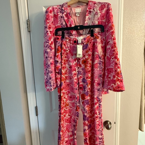 H&M floral suit brand new extra small/size 4 pant - Picture 1 of 6